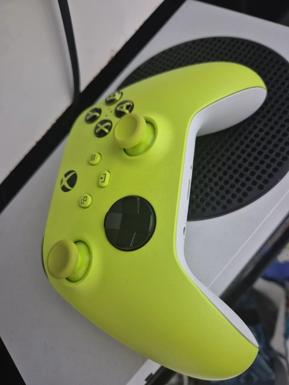 Controle XBox series s (Electric Volt) - Foto 2