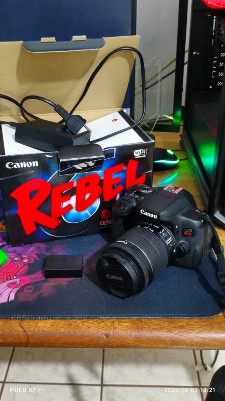 Câmera Canon T6i Usada, Acompanha Lente 18mm 55mm e Bolsa de mão Canon. - Foto 2