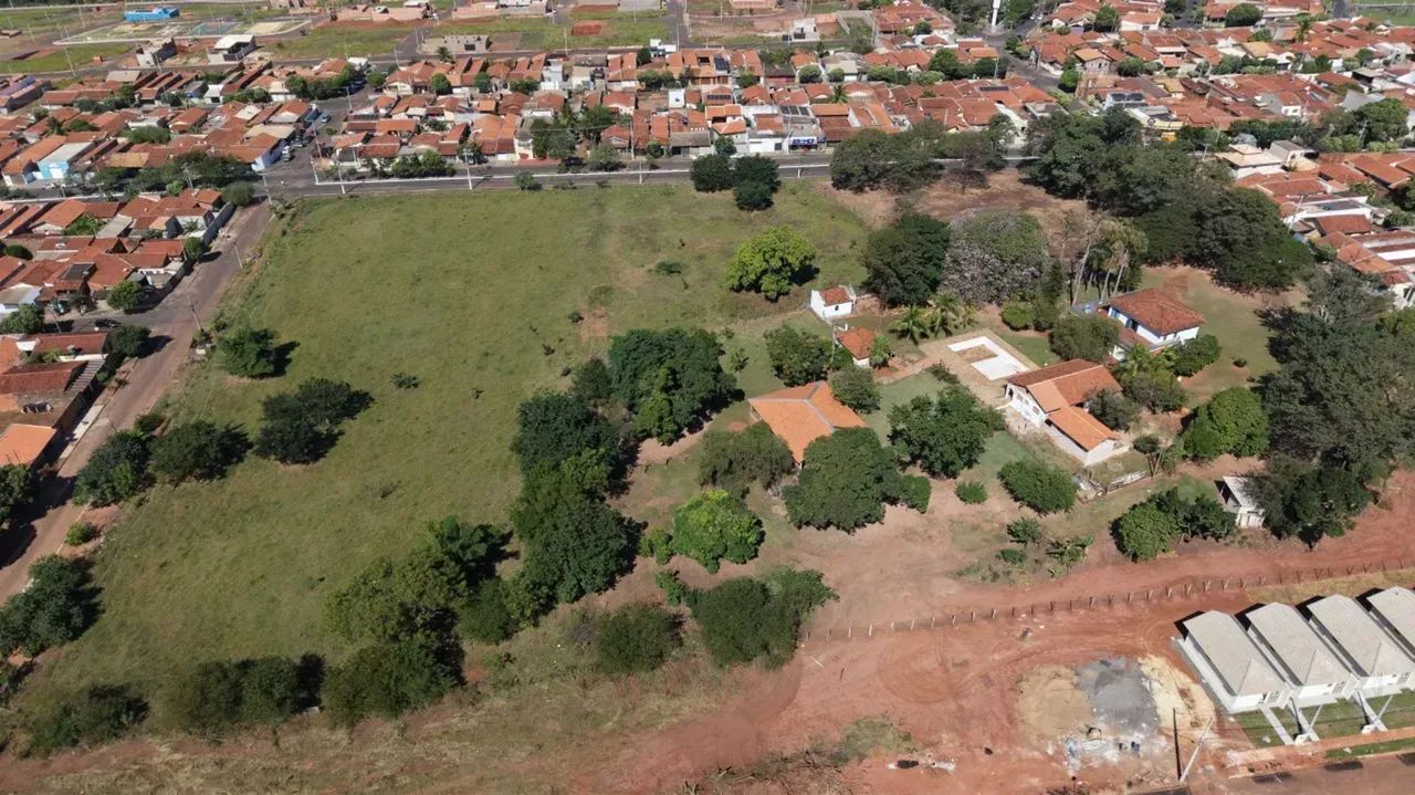 EXCELENTE E GIGANTE ÁREA CENTRAL - OLÍMPIA/SP - Foto 4