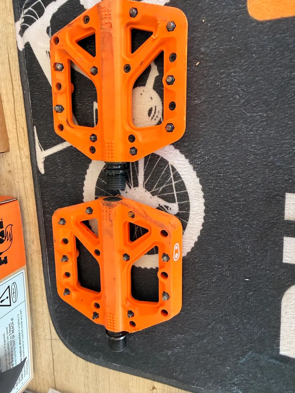 Pedal cranck flat pouco uso  - Foto 2