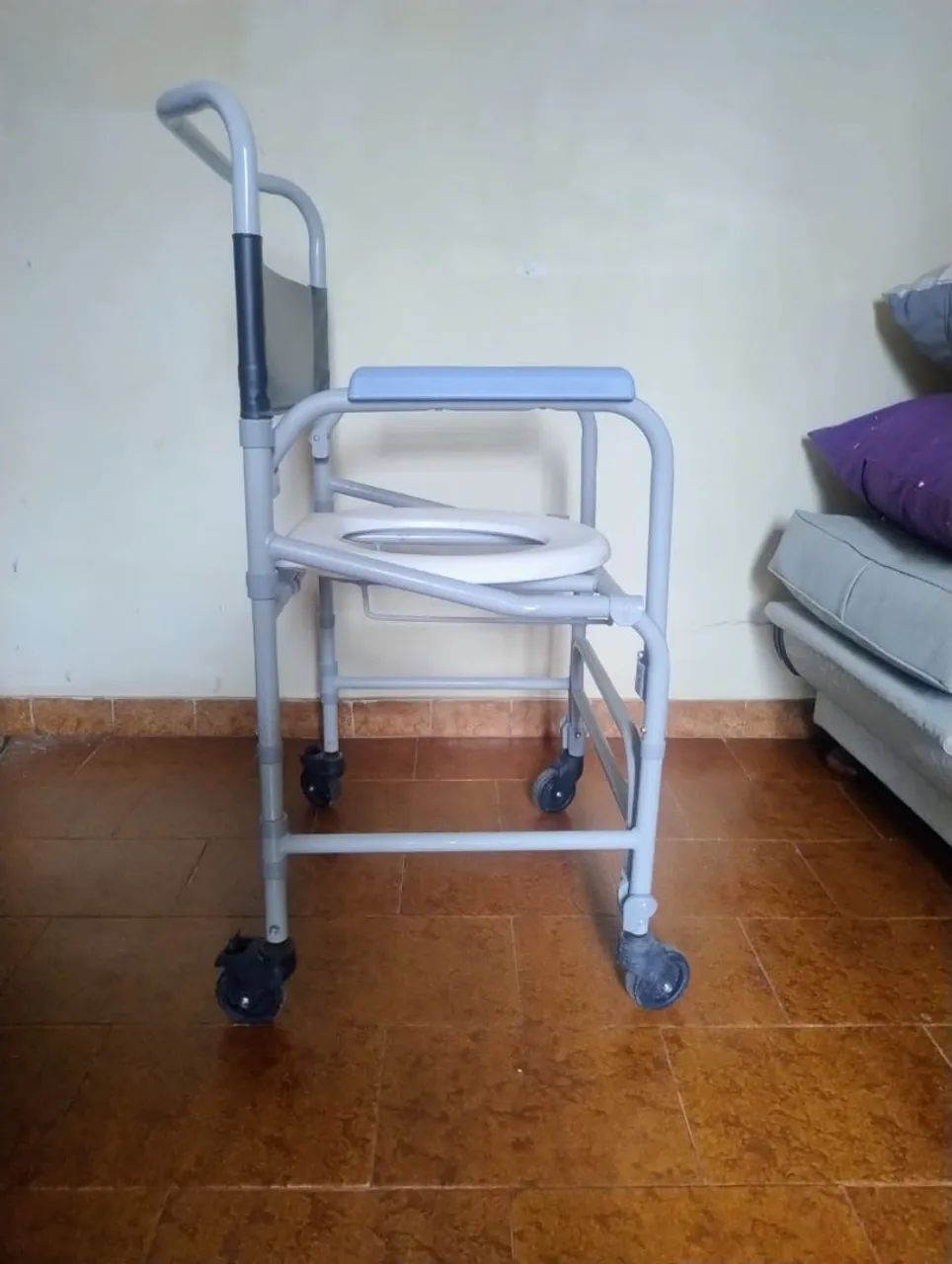 Cadeira de banho adulto - Foto 2