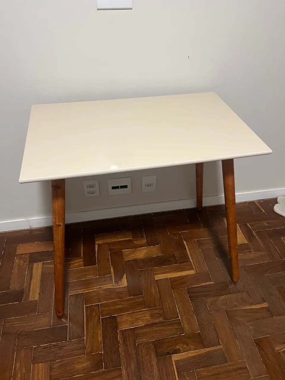 2 MESAS PARA ESTUDOS POR 200 REAIS  - Foto 3