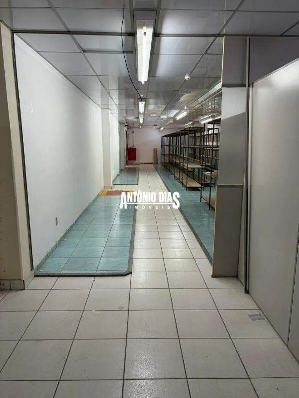 LOJA COMERCIAL PARA LOCAÇÃO  CENTRO - Foto 4