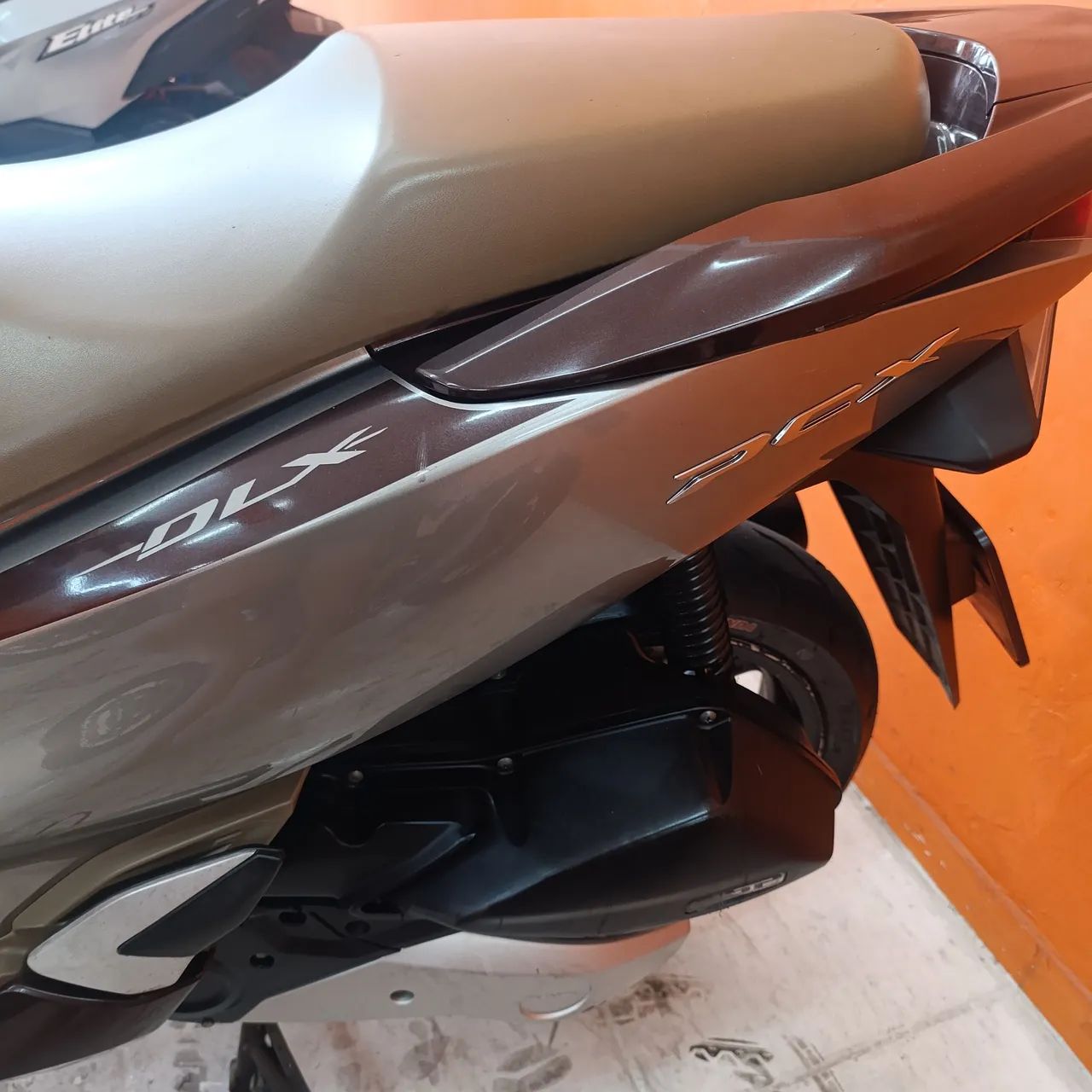 PCX DLX ABS 2022 - Foto 5