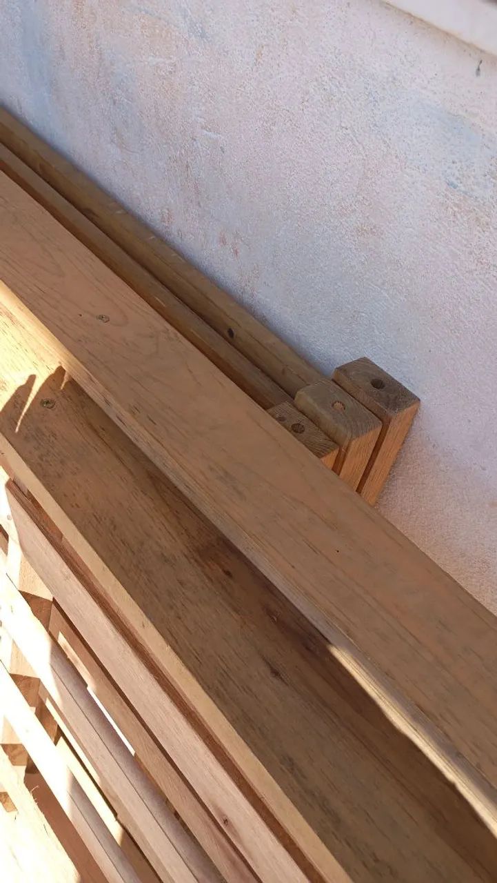 Cama beliche 150, desmontei e está como duas camas de solteiro.