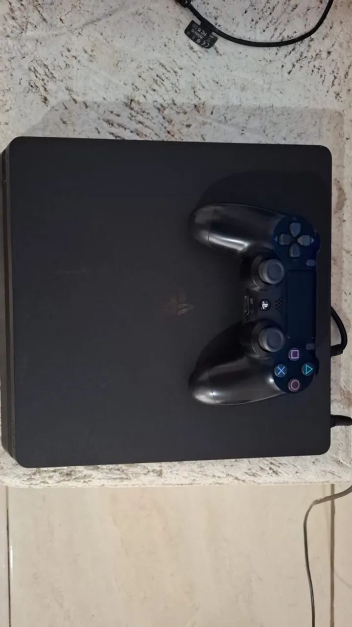 Ps4 slim com controle  perfeito estado