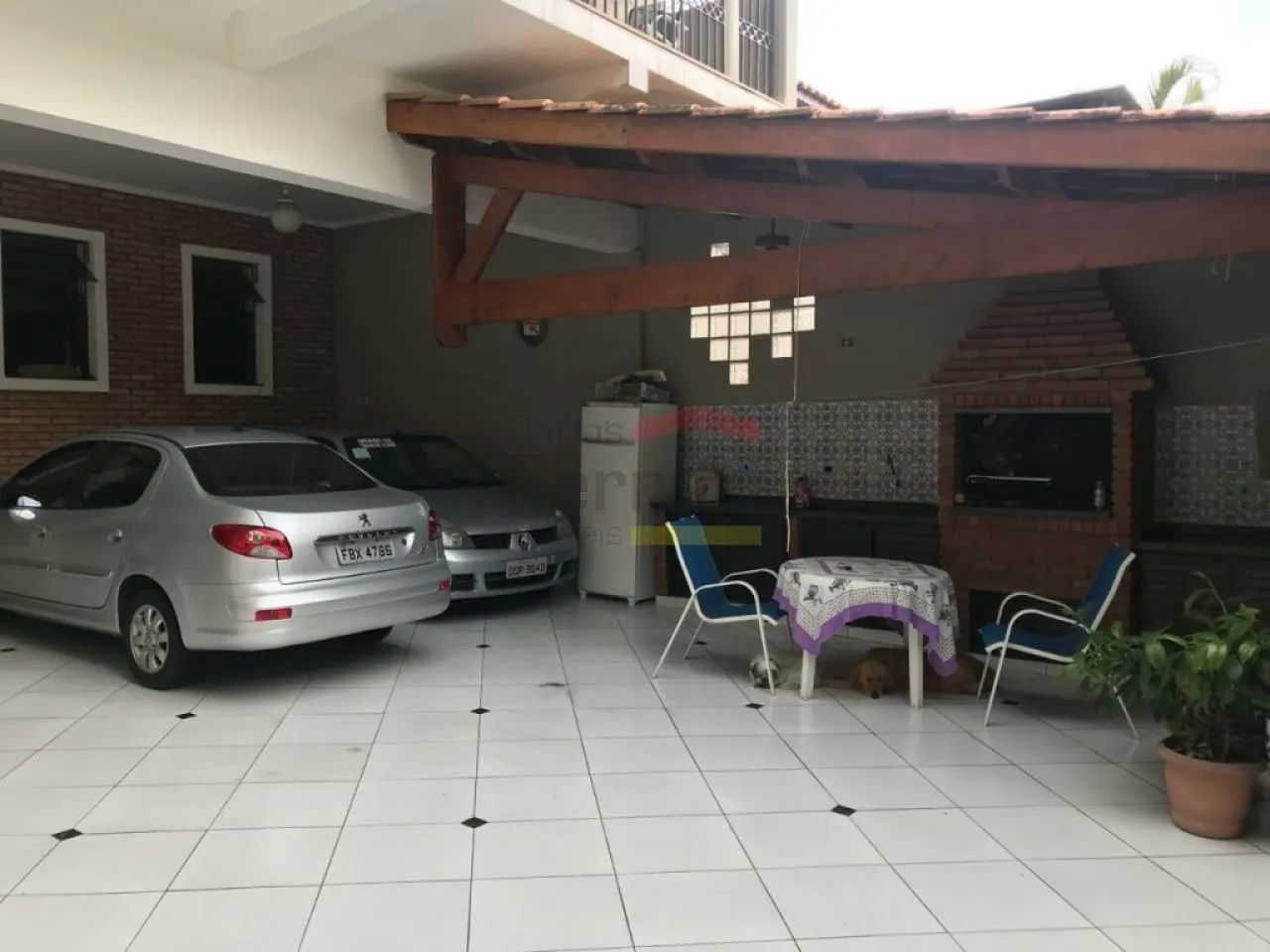 Casa com Piscina !! - Foto 4