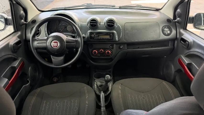 Fiat Uno Sporting 1.4 EVO Fire Flex 8V 4P 2013 - Foto 4