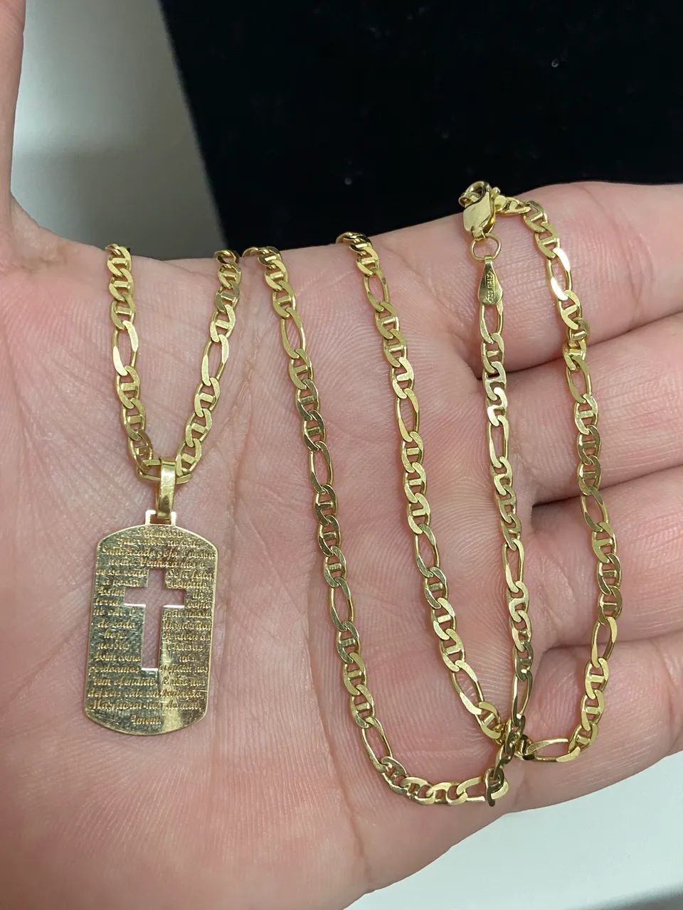 Corrente com pingente em ouro 18k