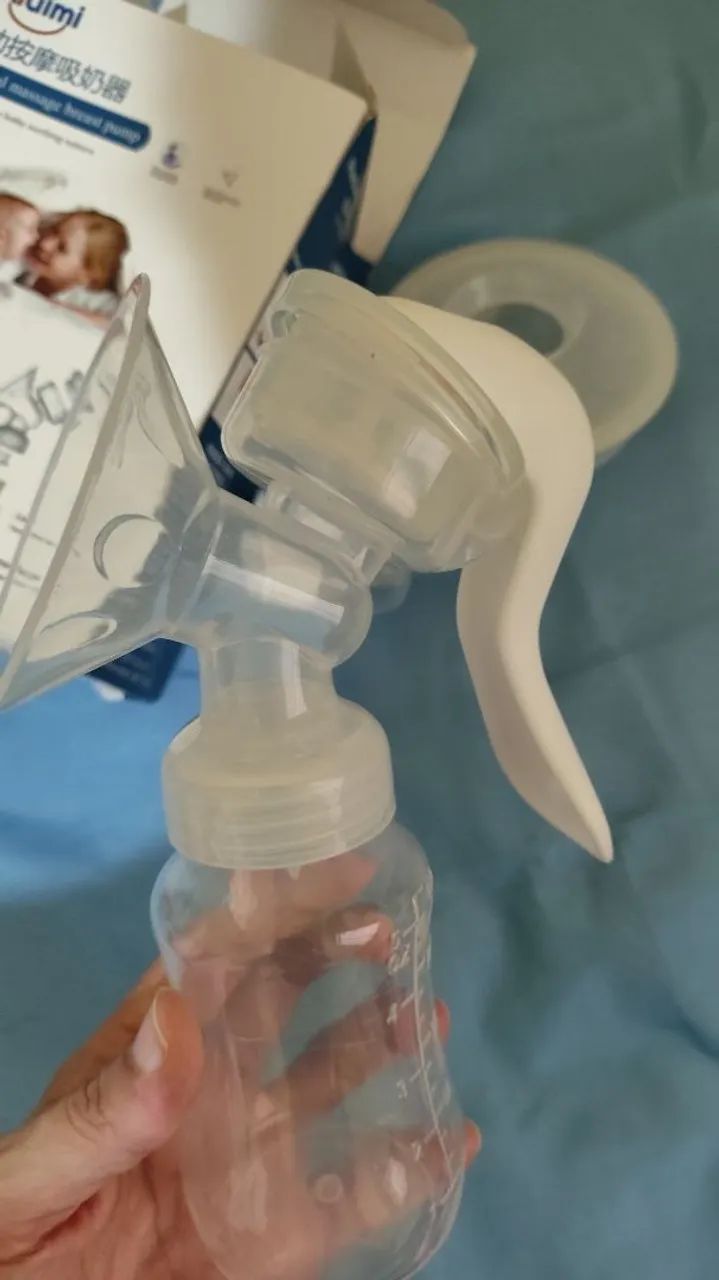 Conjunto bomba de peito amamentação manual com 1 concha, 1 garrafa e 1 mamilo - Foto 2
