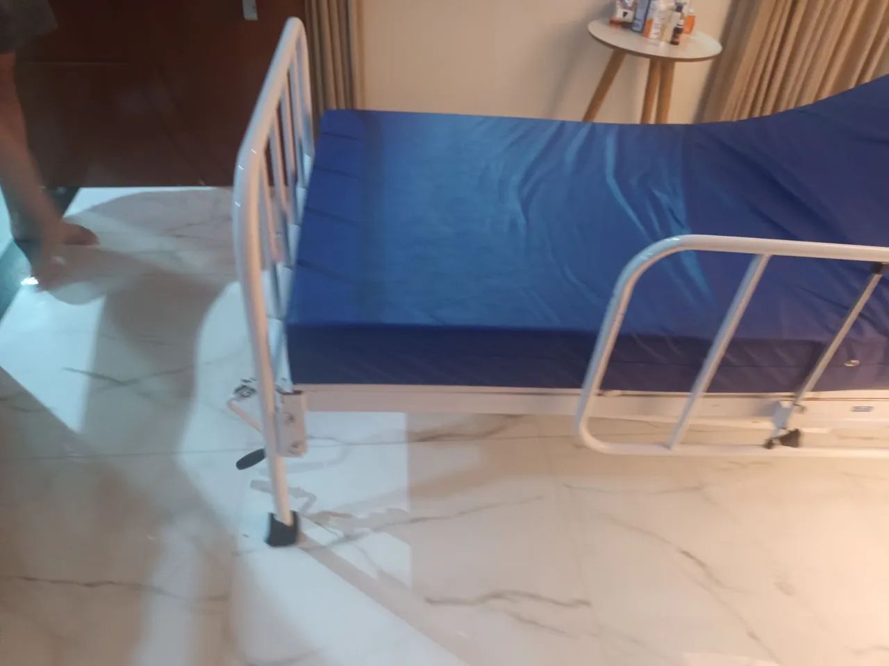 Cama hospitalar  em perfeito estado! - Foto 5