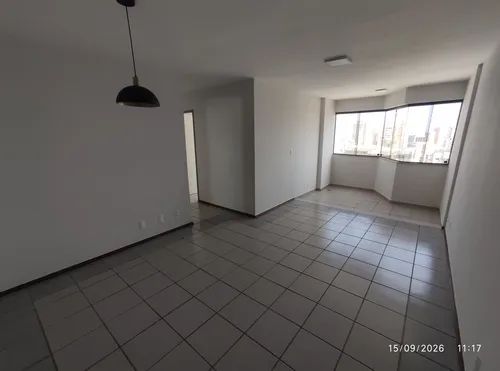 Apartamento 02 dormitórios, 01 suíte, 01 vaga, Centro