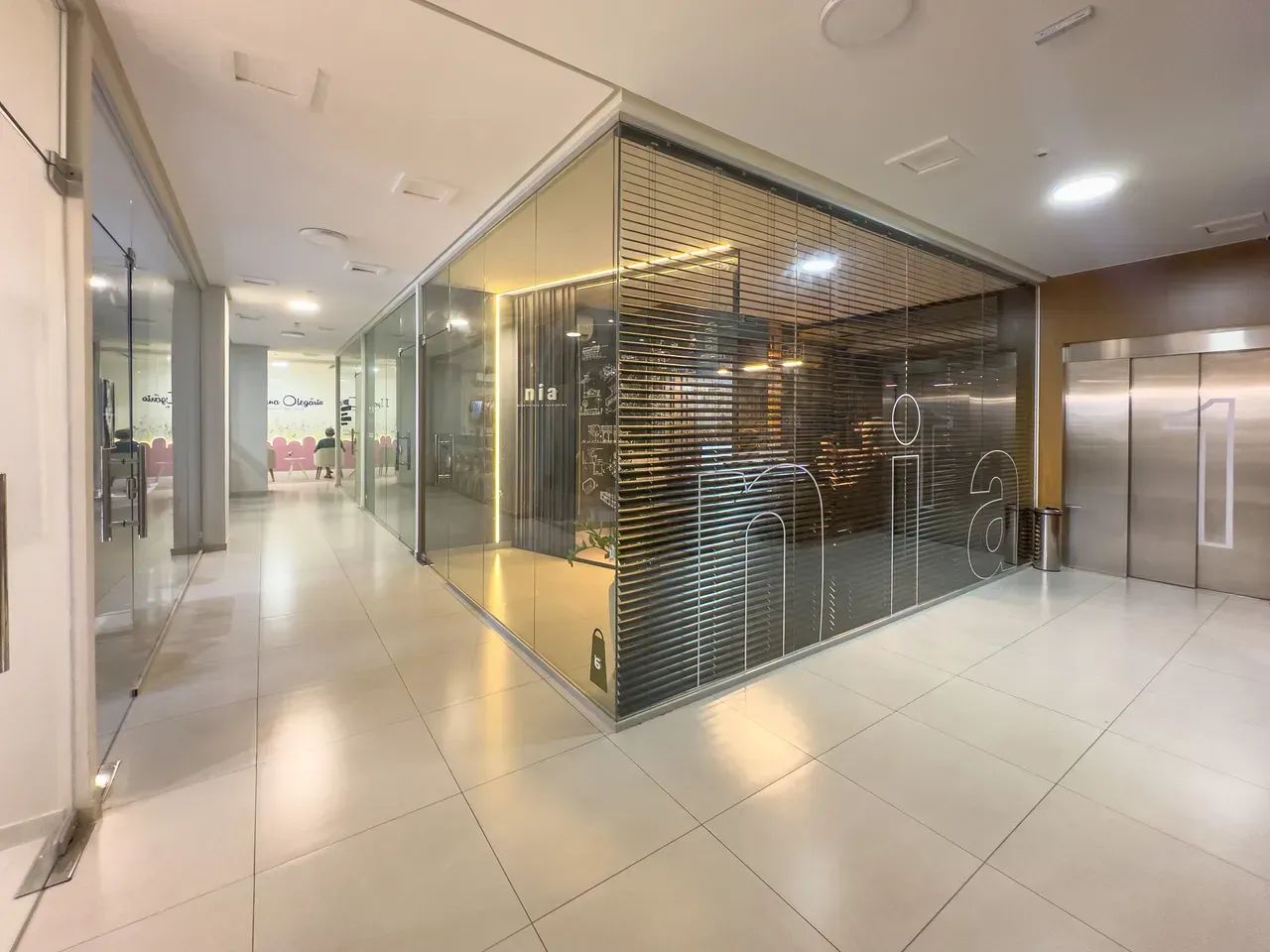 Salas e lojas Comerciais na Unidade Miramar, A sala fica no 2° ANDAR - Foto 2