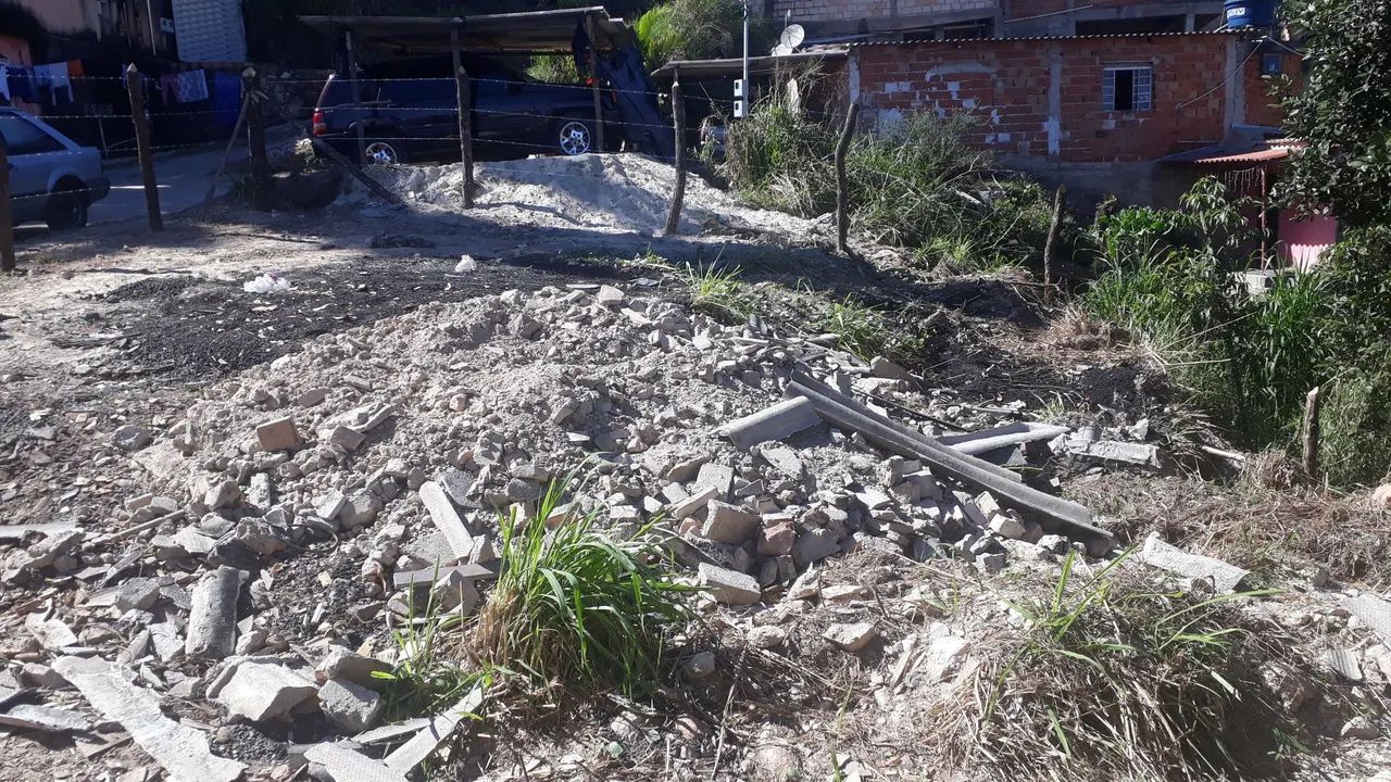 Lote próximo à Pedrona - bairro Dom Carmelo - Foto 5