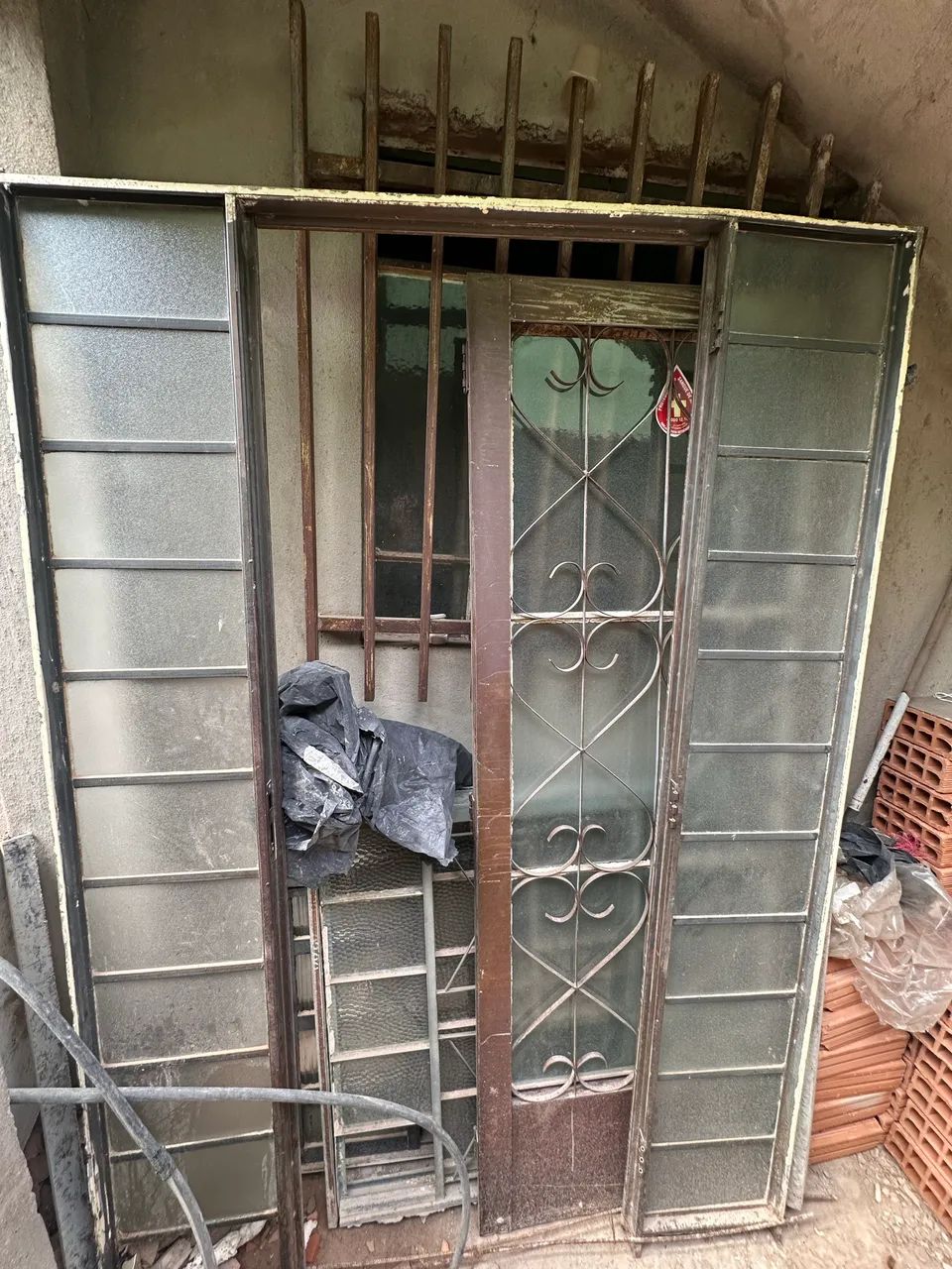 Door 465528503161989123