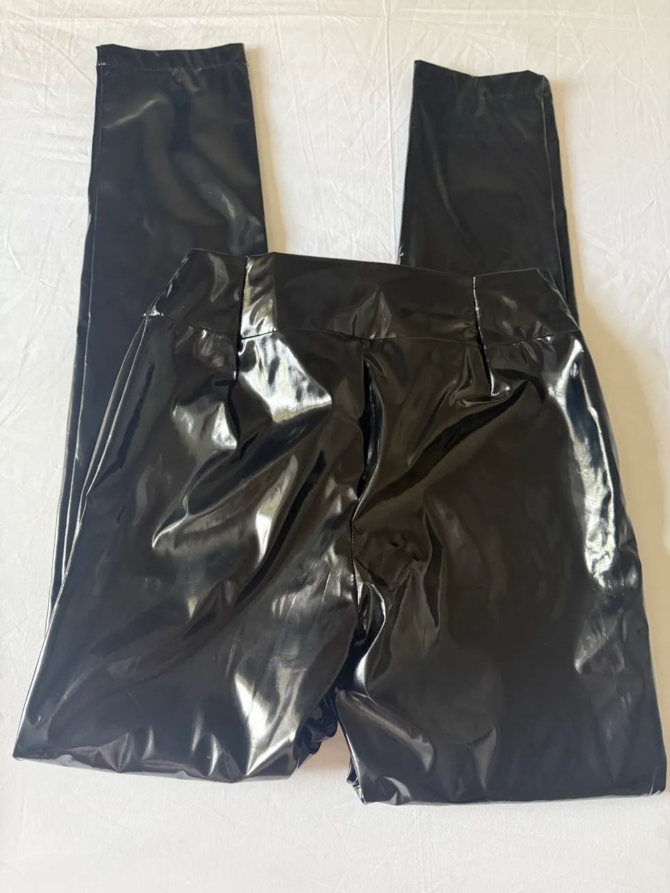 Calça em napa preta - Foto 4
