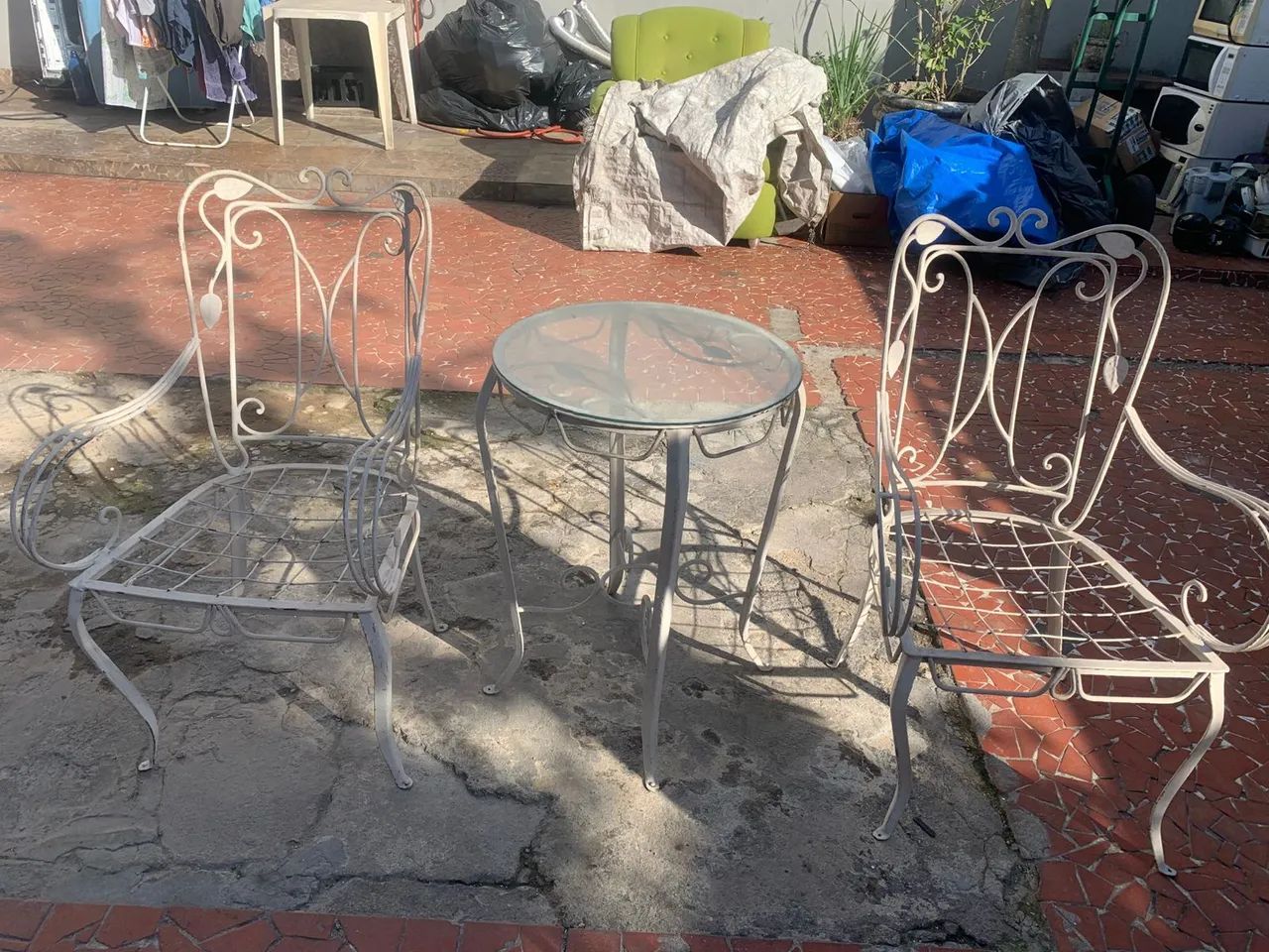 Jogo de mesa e cadeiras para jardim 