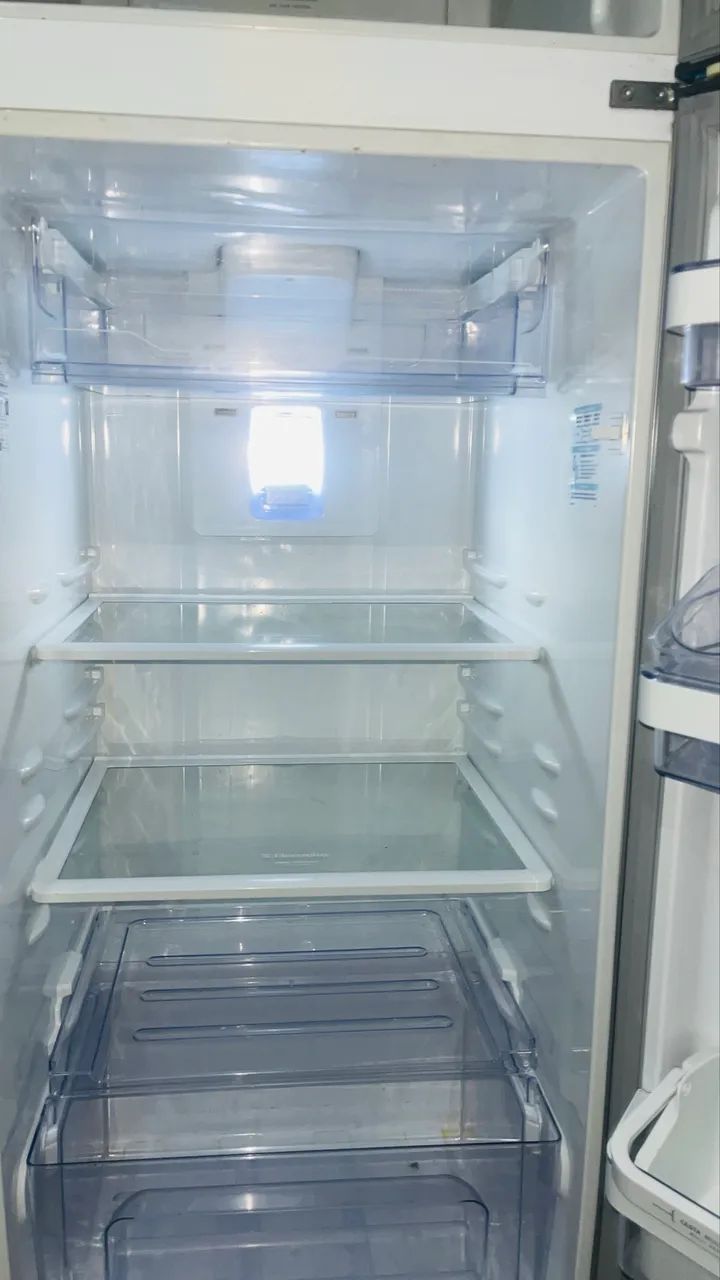 Geladeira Electrolux INOX  - Foto 3