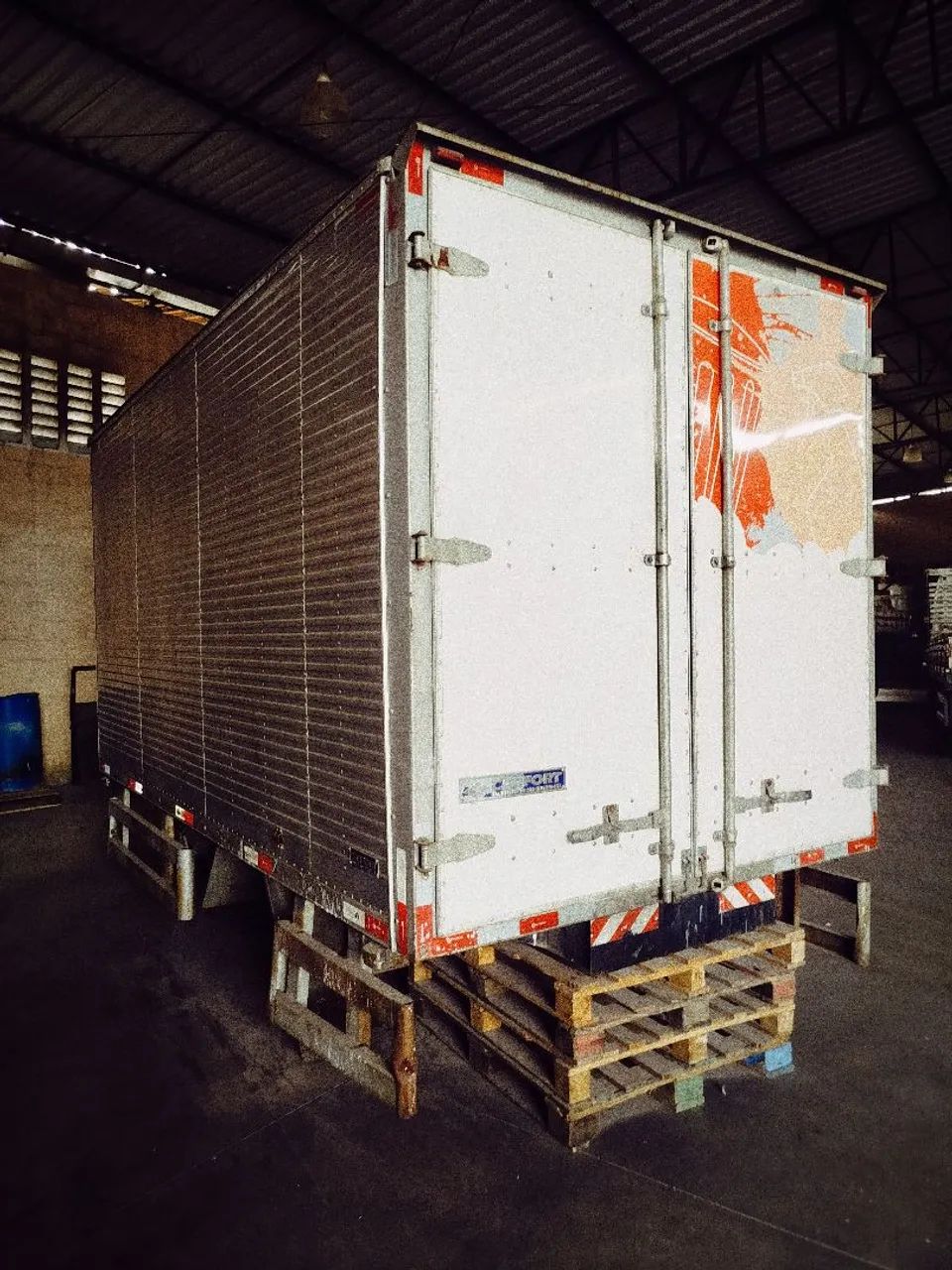 BAÚ PARA CAMINHÃO ( SEMINOVO ) - Foto 6