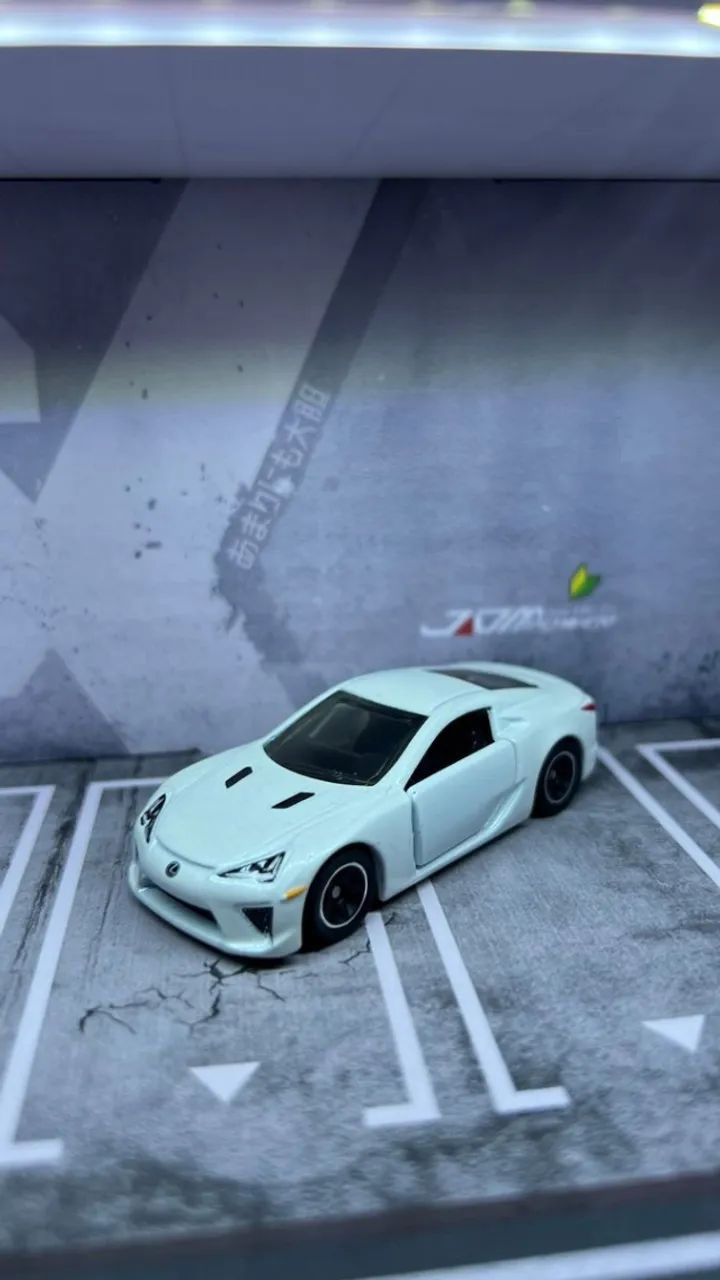 miniatura matchbox lexus lfa branca - Hobbies e coleções - Jardim
