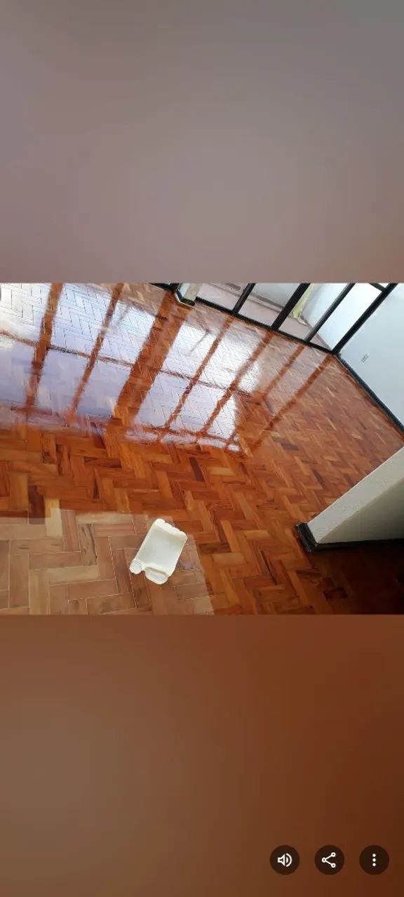 Lixamento em taco e assoalho de madeira laminado e carpete - Foto 3