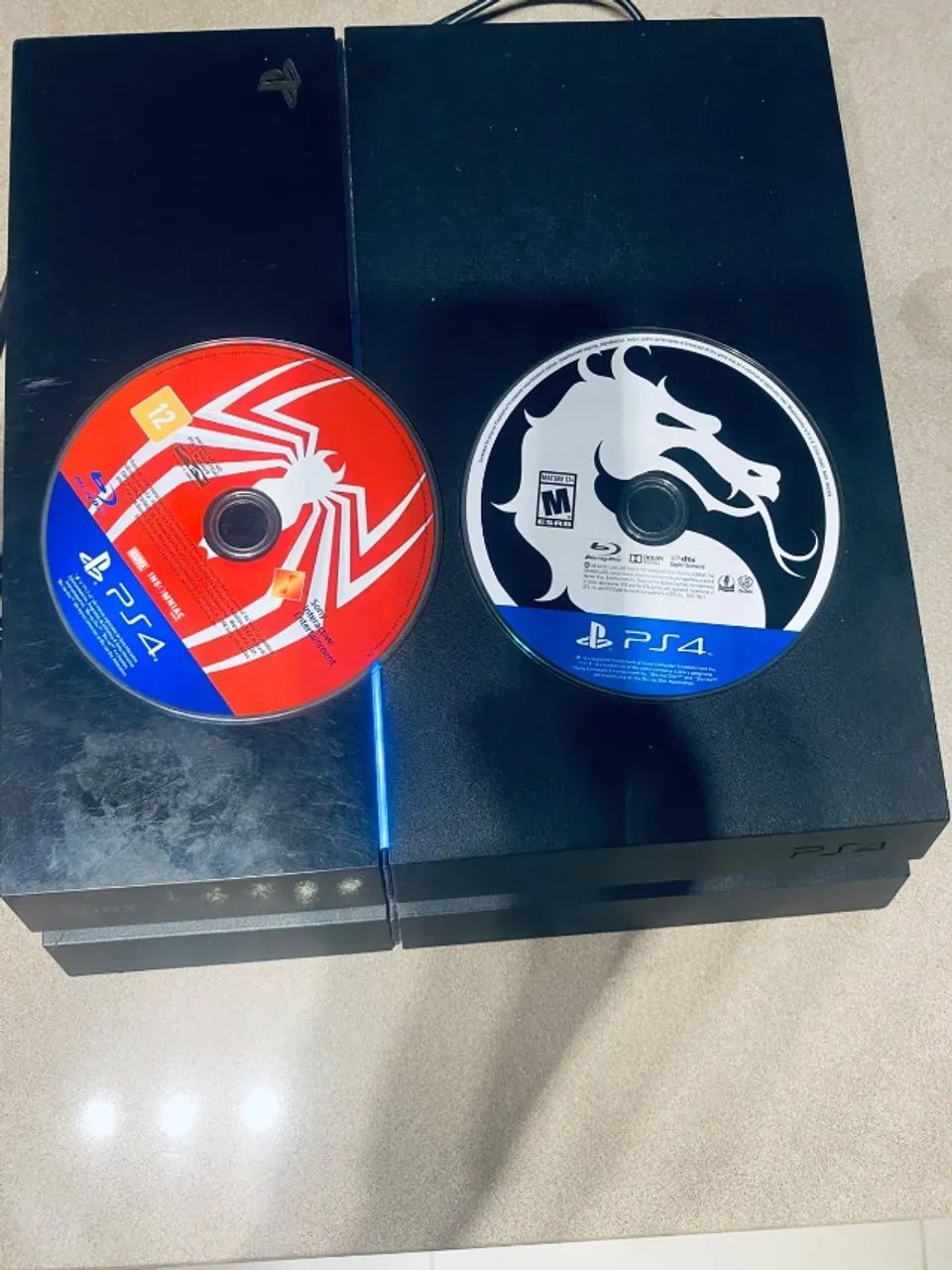 PS4 FAT +2 JOGOS/CONTROELS - Foto 4