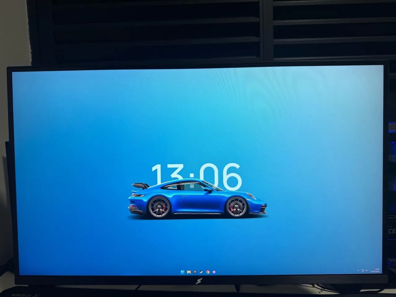 Monitor 27 quad HD super frame VÁ