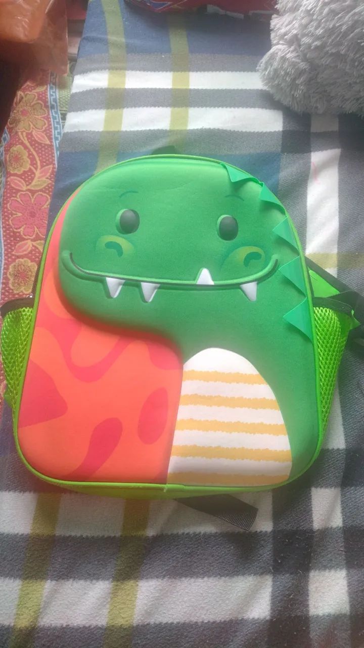 Mochila infantil Puket com designe 3D de dinossauro 