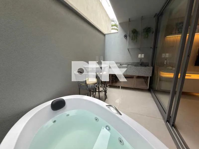 Flat : / Residencial / Jardim Oceania