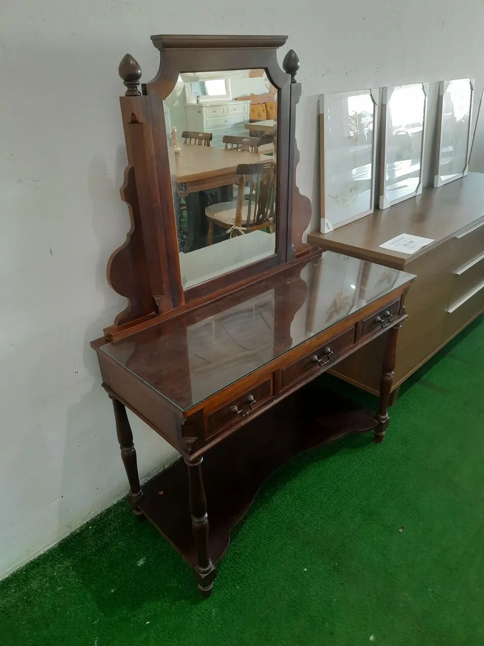 Penteadeira de Madeira com 3 gavetas  - Foto 3