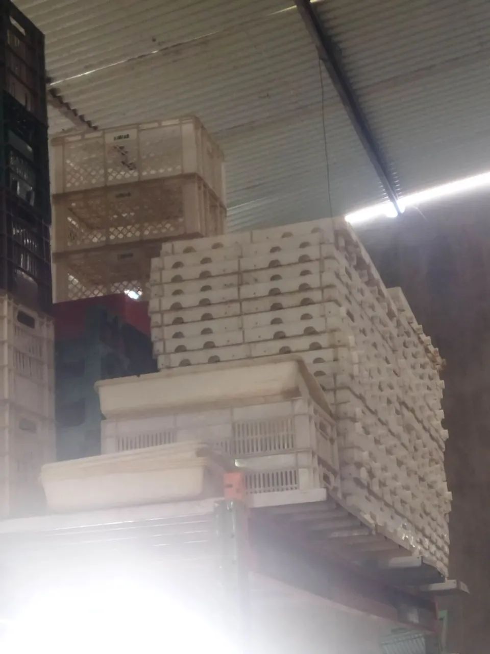 Piso e caixas - Foto 4