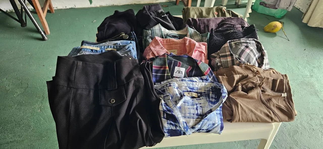 Vendo roupas usadas - Foto 2