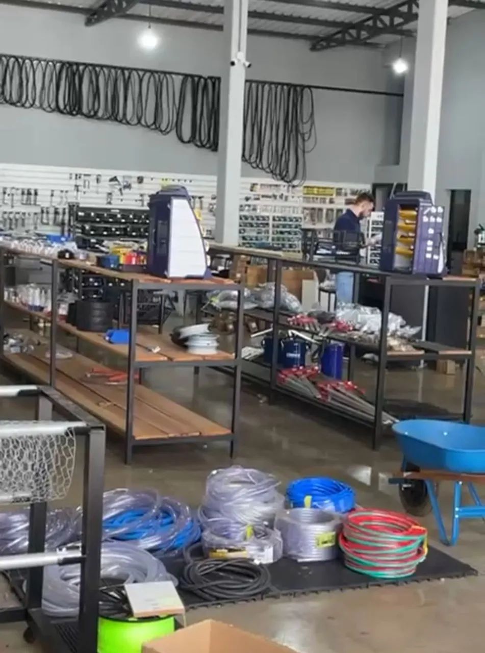 Vendo estoque loja de parafusos/ferramentas - Foto 2