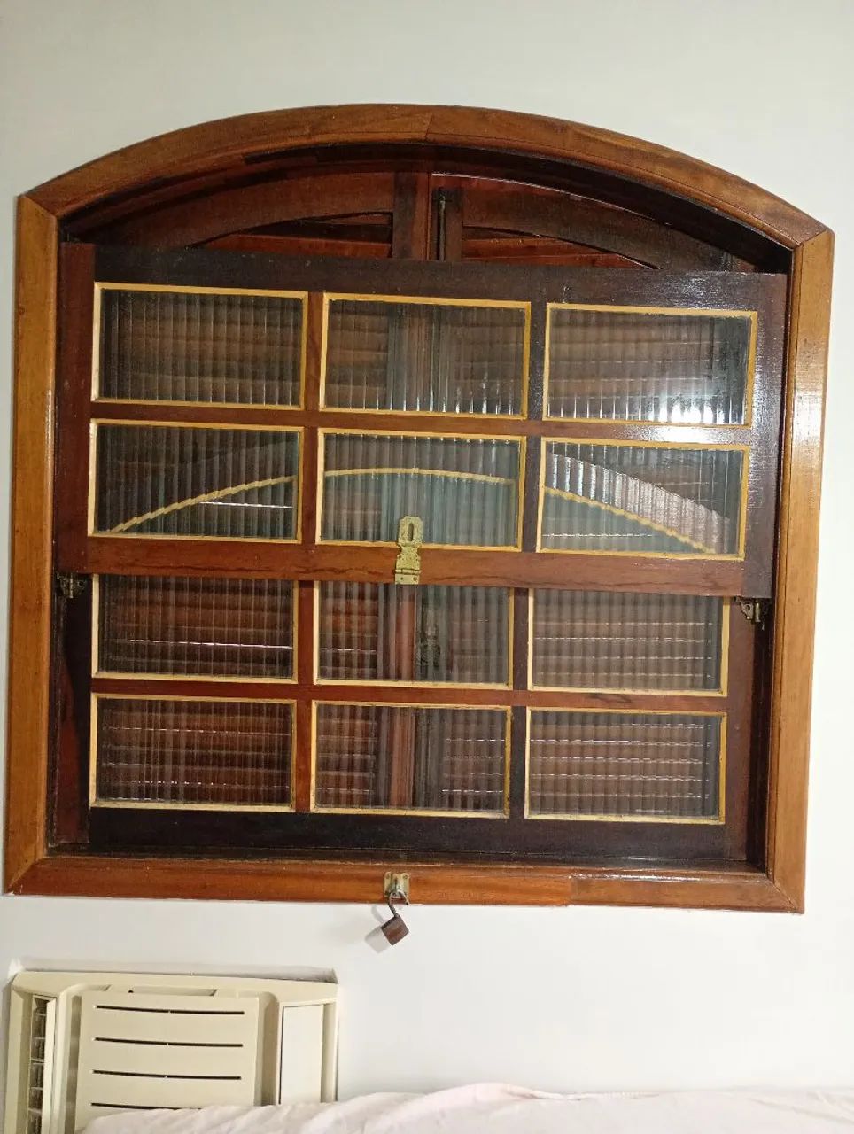 VENDE-SE TRÊS JANELAS E 1 PORTA 1,20X1,20 - Foto 4