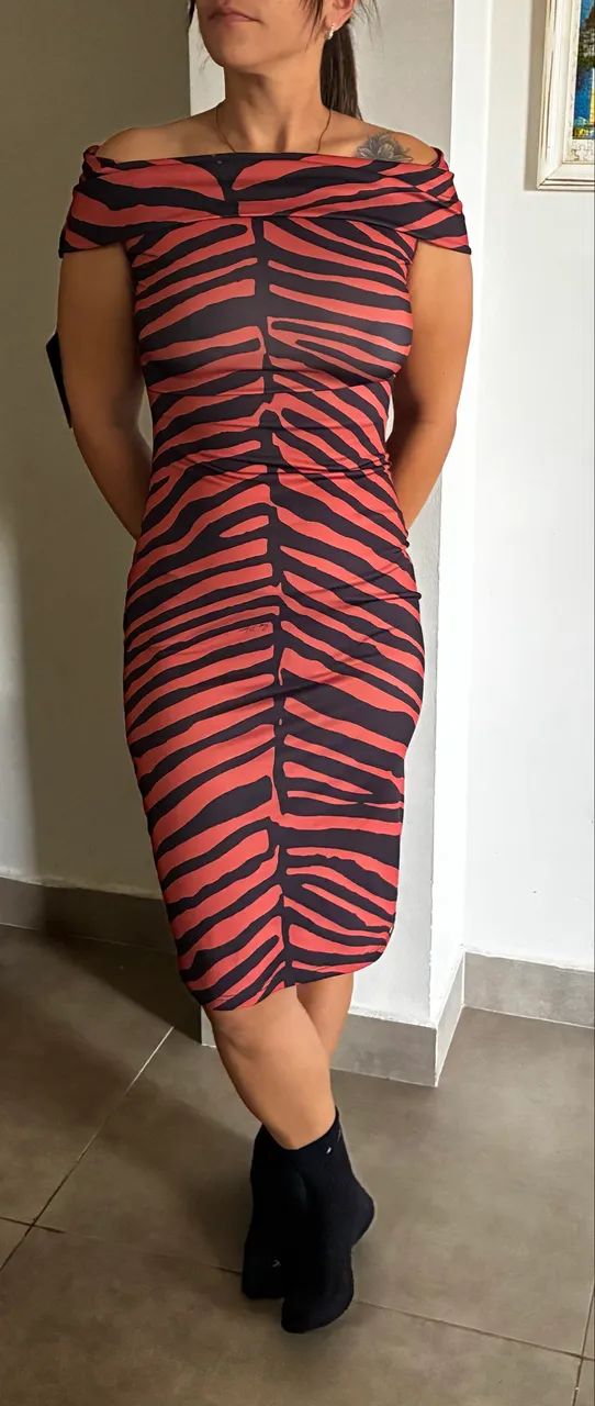 Vestido lança perfume  - Foto 4
