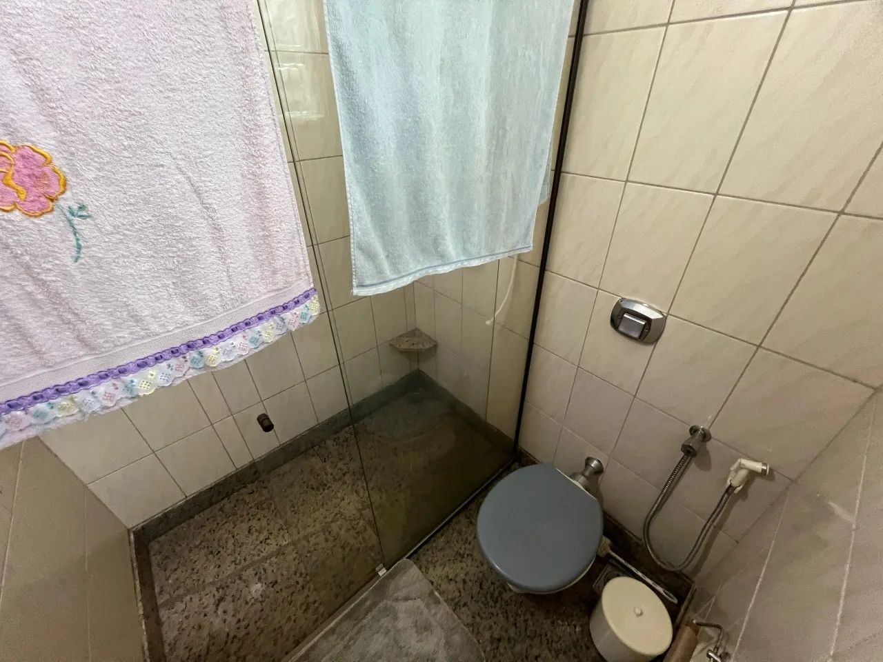 Alugo casa em Itaúna com ótima localização! - Foto 3