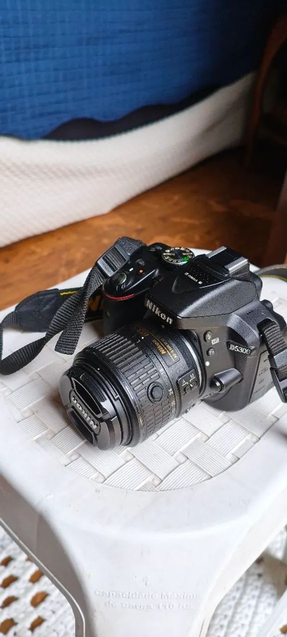 Camera DSLR Nikon D5300 + lente 18-55mm (18.800 cliques). - Foto 3