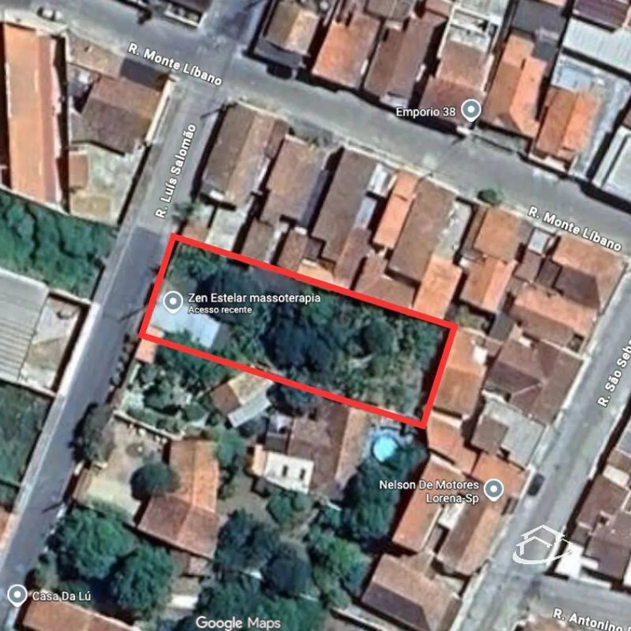Terreno com 740 m² no Centro de Lorena à Venda