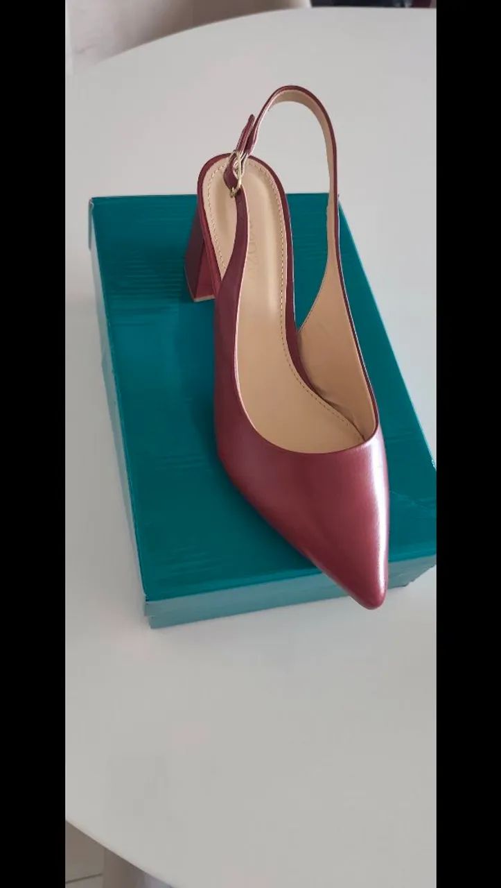 Slingback na cor vinho novo 