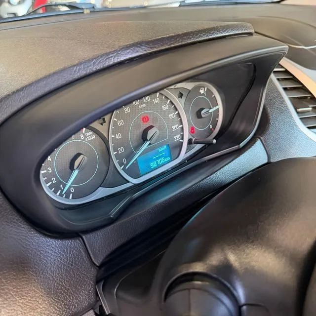 Ford KA 1.5 Sedan SE 12V Flex 4P Mec. 2020 - Foto 7