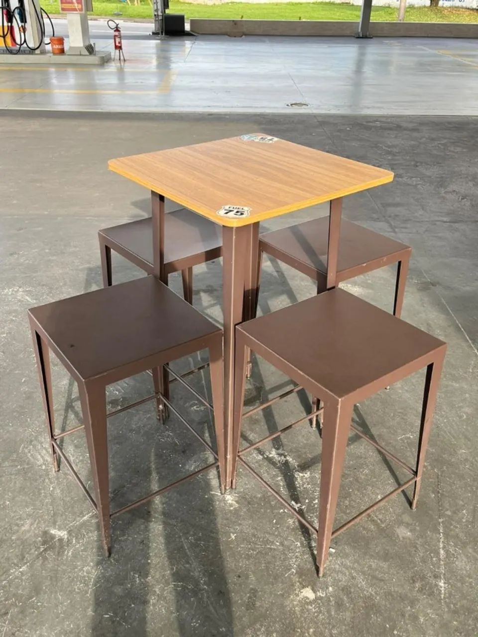 Kit Bistro