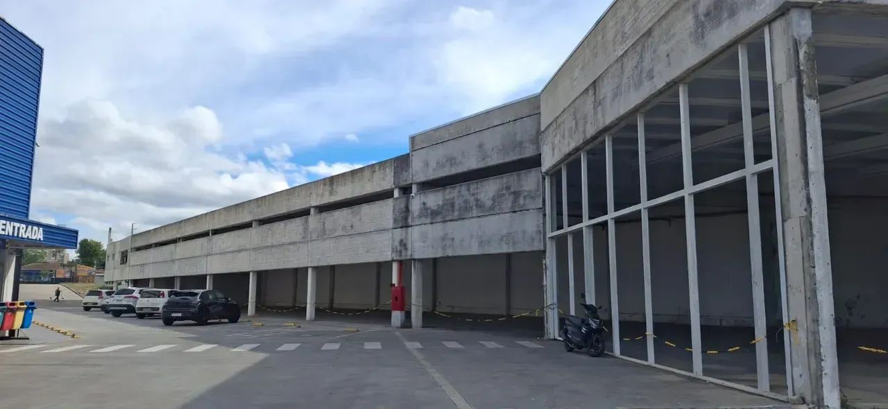 Lojas para locação na Avenida das Torres