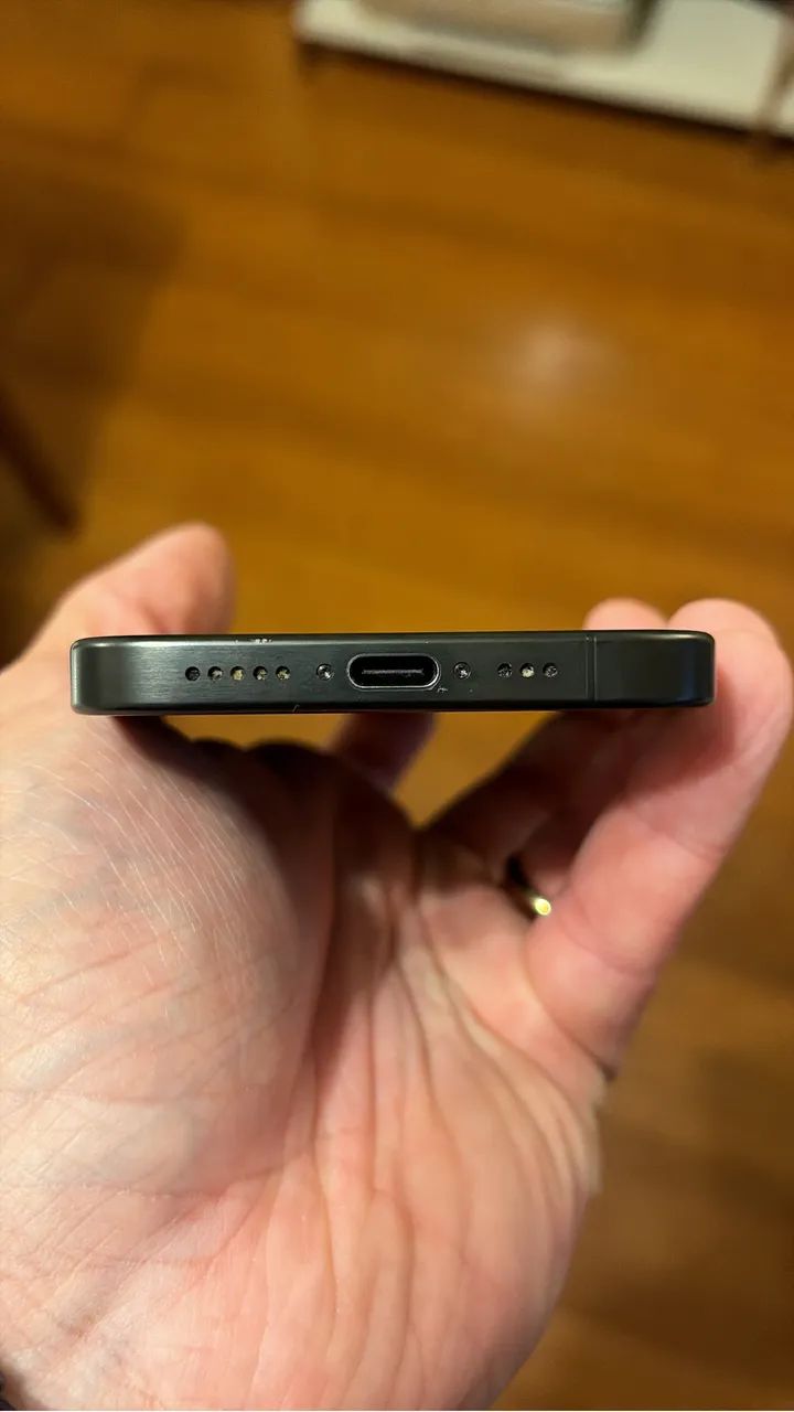 iPhone 15 Pro - Foto 4