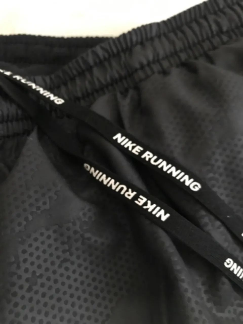 Short Nike Challenger Dri-FIT Running - Bolso c/ Zíper - Tam XL (GG) Preto Novíssimo  - Foto 4