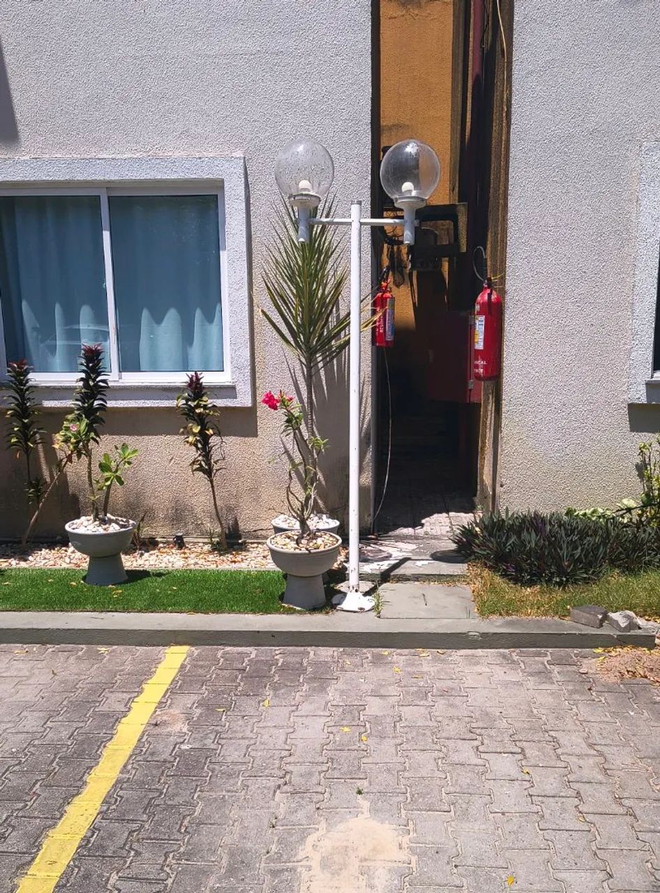 11 Postes para iluminação de condominios