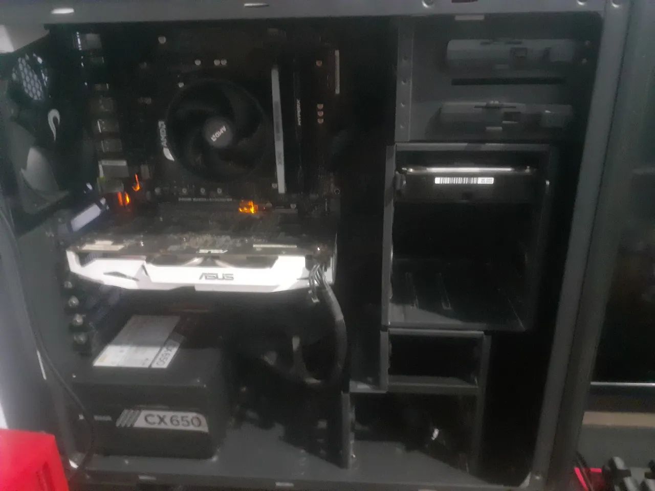 Computador gamer com led