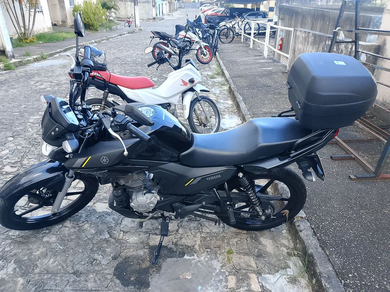 Baú e bagageiro. $220 - Foto 3