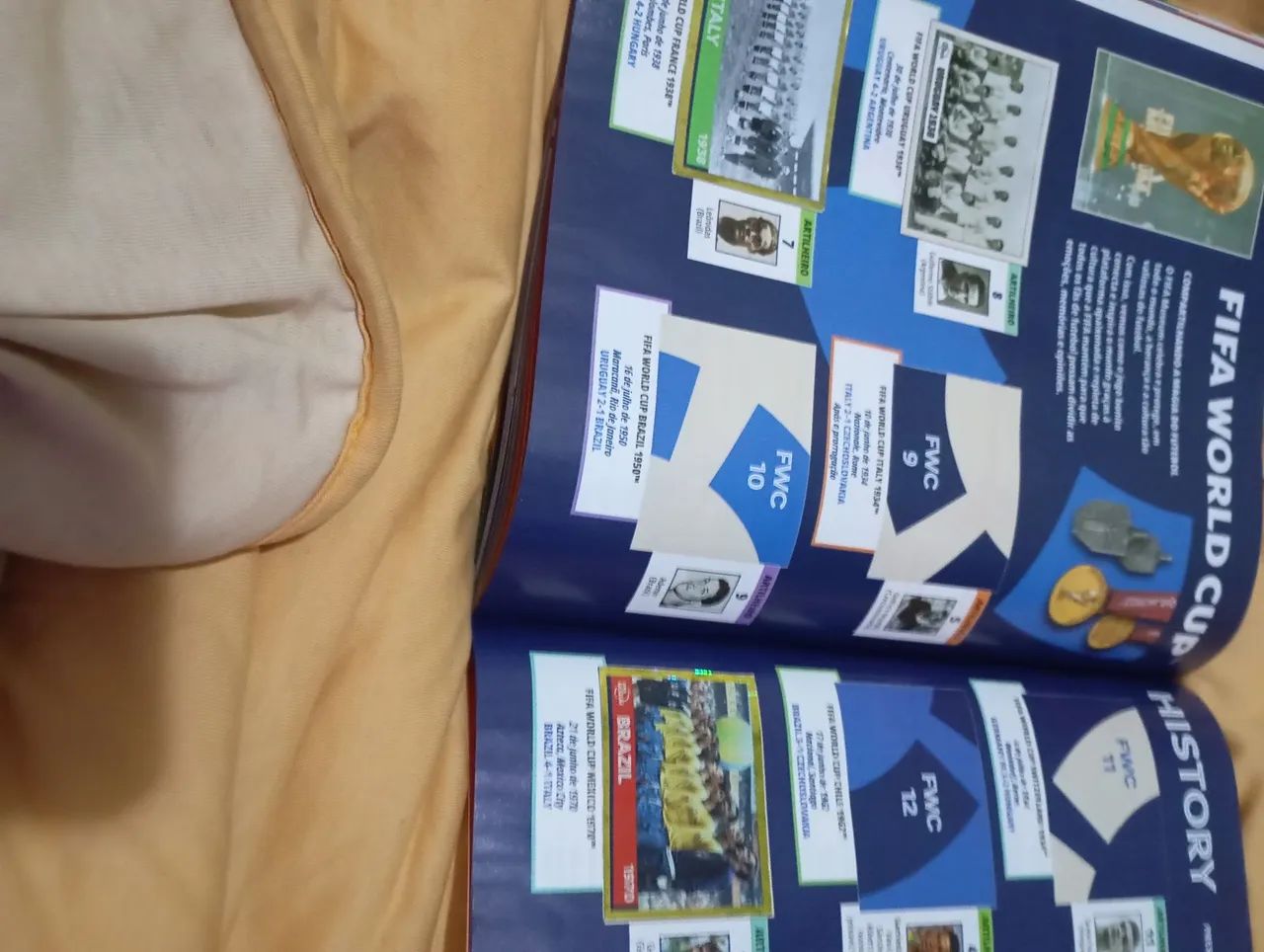 Vendo álbum da copa de 2026 com figurinhas da copa de 2022 - Foto 5