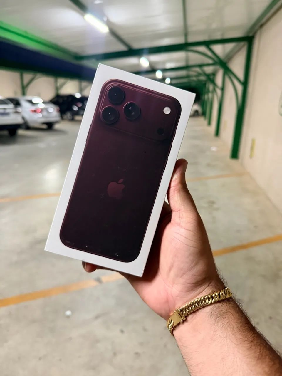 iPhone ? 18 pro Max 512 Bordo . ? 