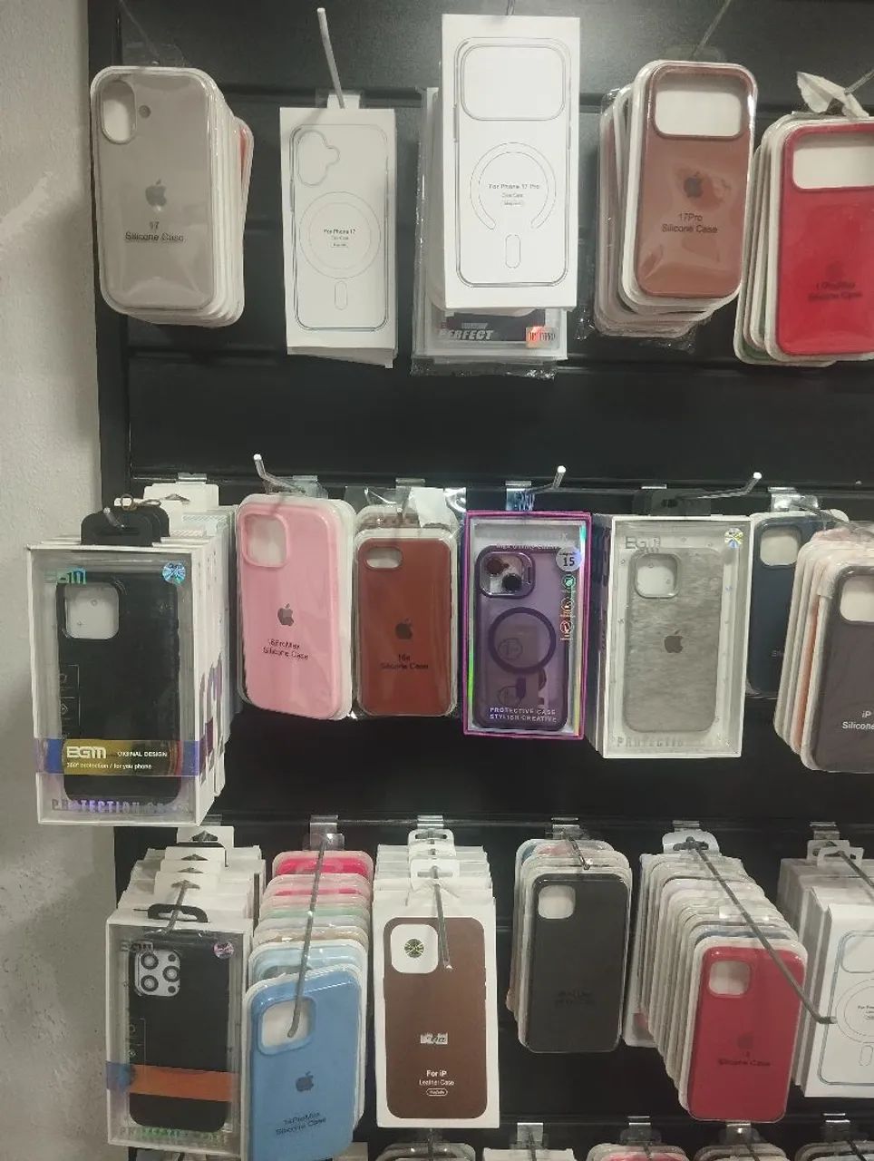 CAPAS DE IPHONE SORTIDAS 316 Unidades - Foto 3
